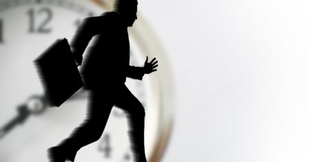 Estratégias Simples para Reduzir a Sobrecarga Mental Diária